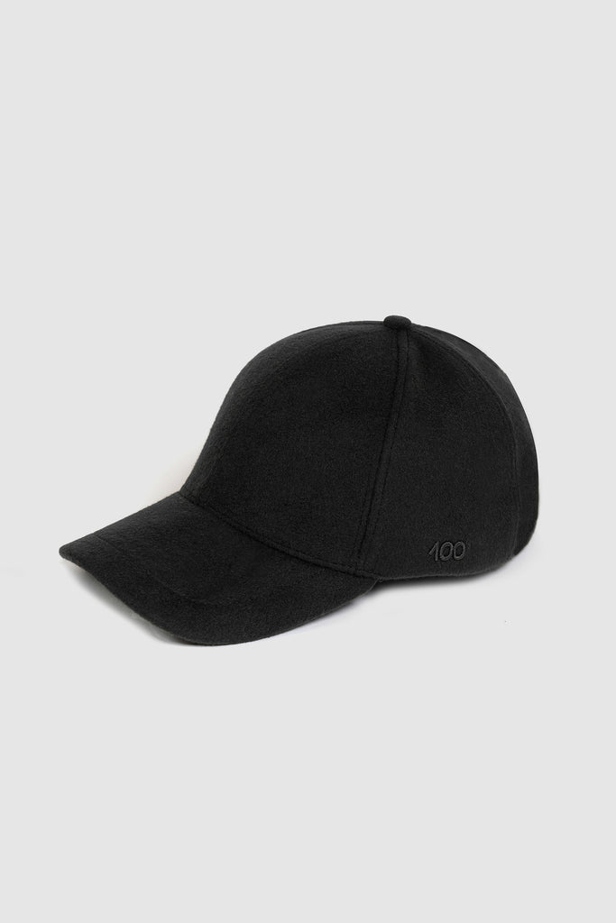 The 100 Cap in Black Cashmere – Les 100 Ciels