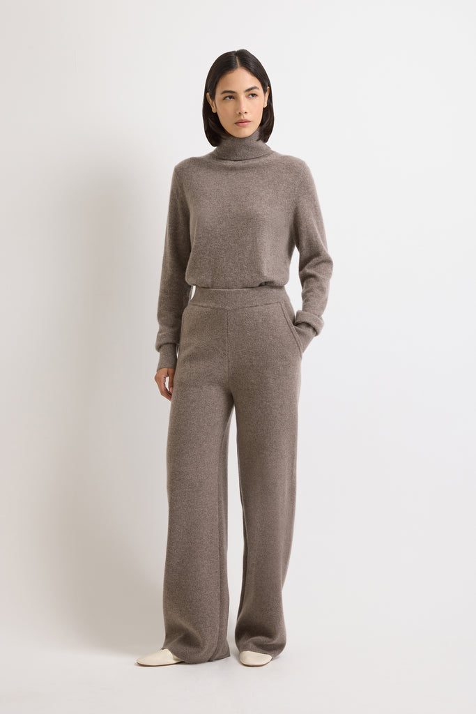 Taupe (486)