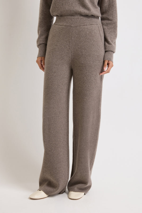 Taupe (486)