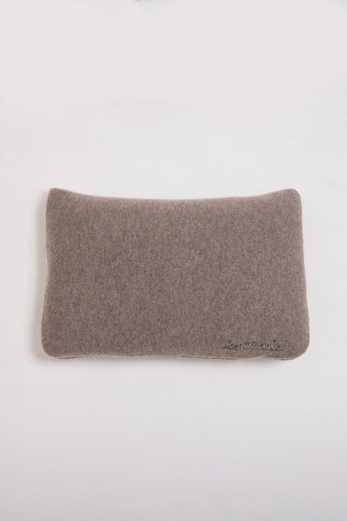 Taupe (486)