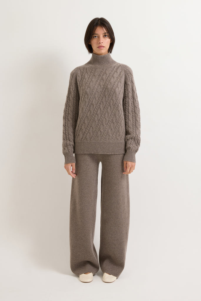 Taupe (486)
