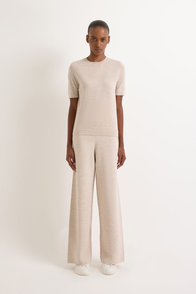 Beige (062)