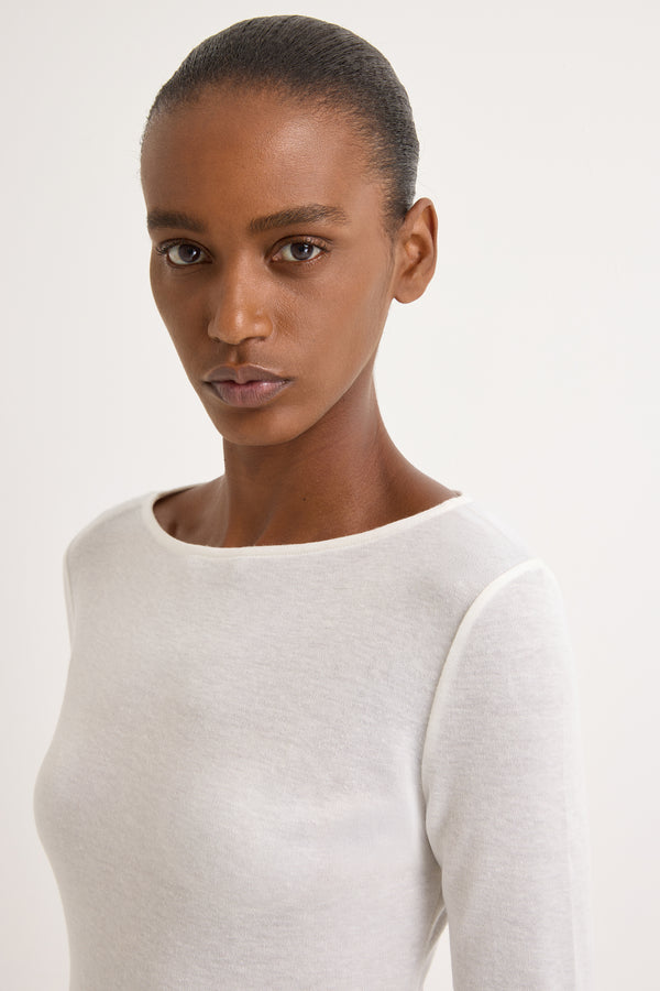 White (000)