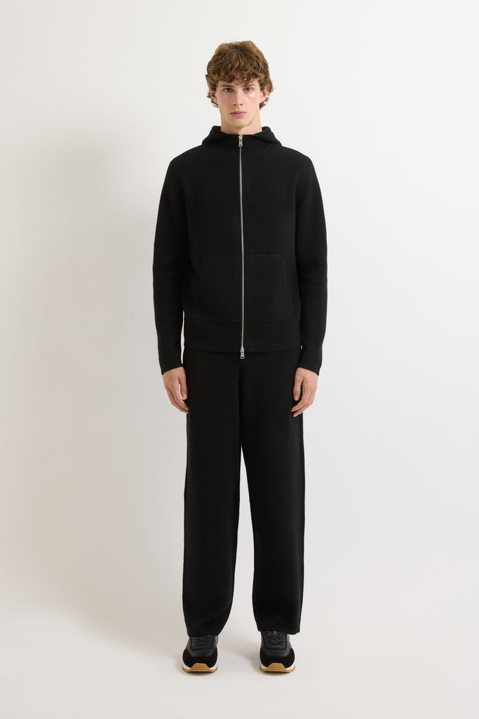 Black (599)