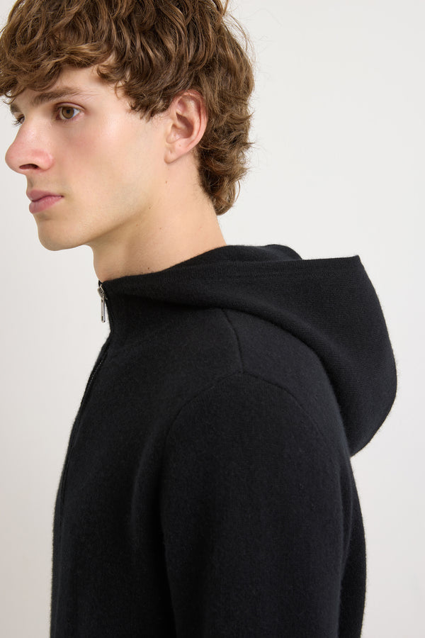 Black (599)