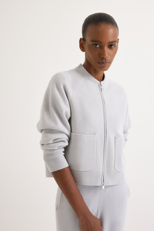 Ice Grey (563)
