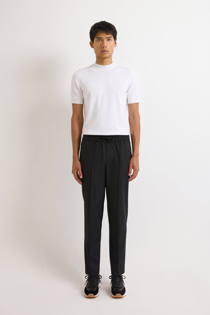 Black (599)