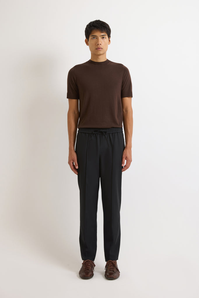 Black (599)