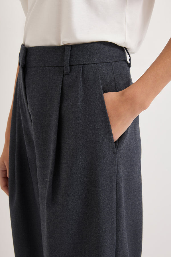 Charcoal (586)