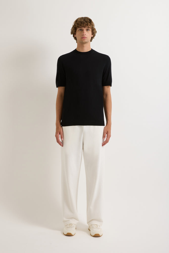 Black (599)