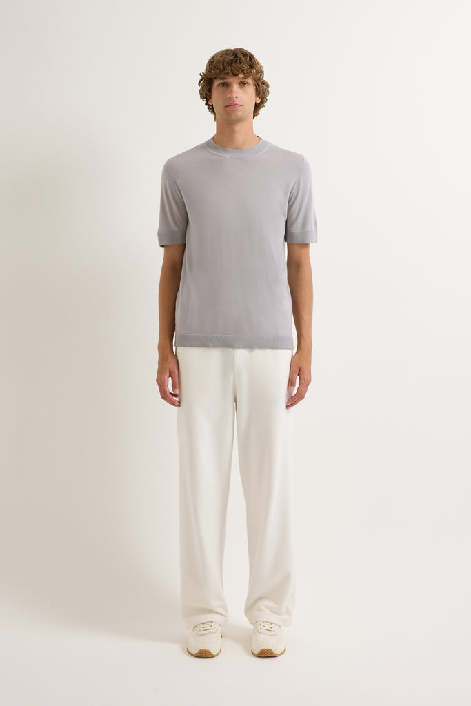 Grey (575)