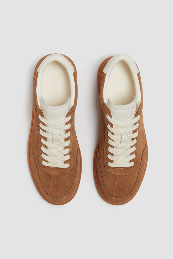 Jet Sneaker in Camel Suede