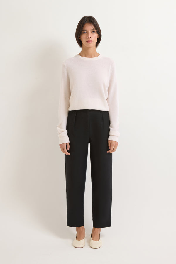 Black (599)