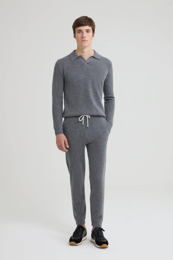 Grey (575)