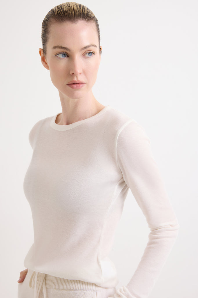 White (000)