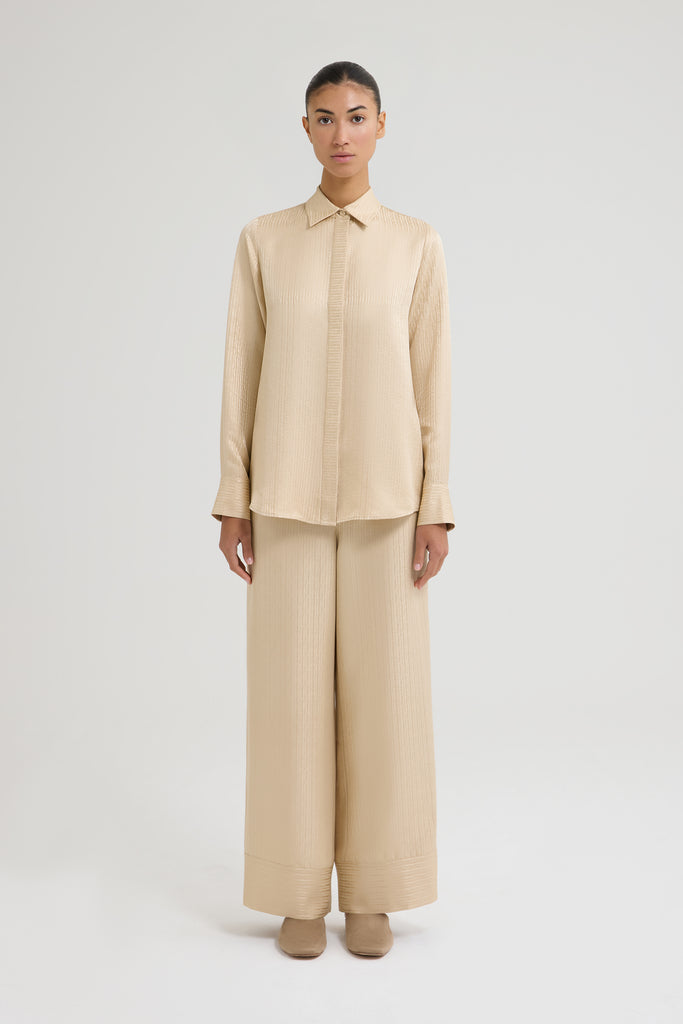 Almond (462)