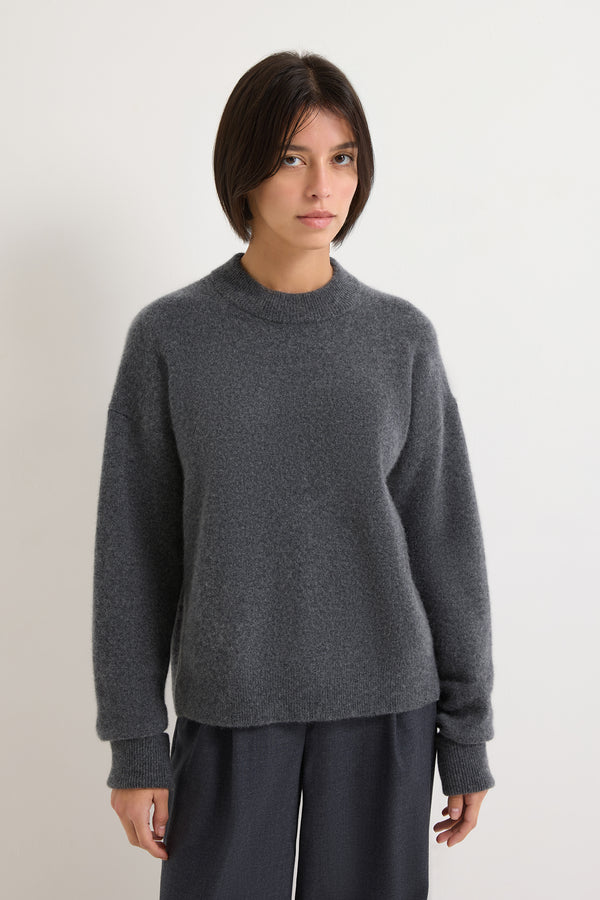 Charcoal (586)
