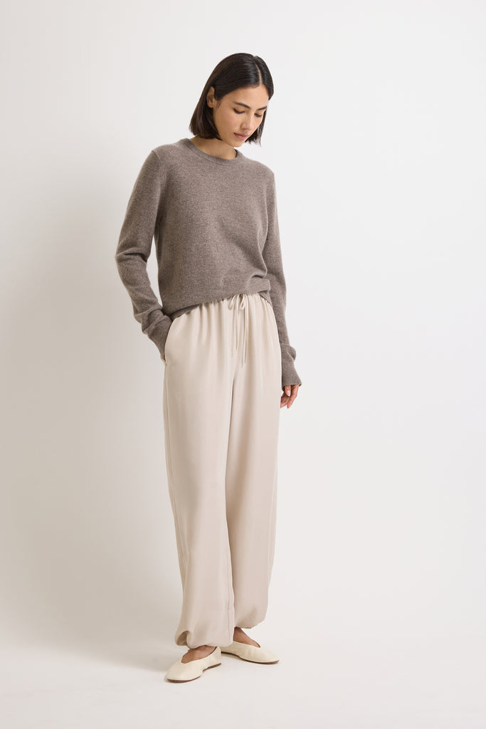 Taupe (486)